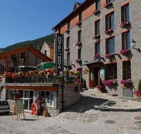 Hotel Roya Espot Exterior photo
